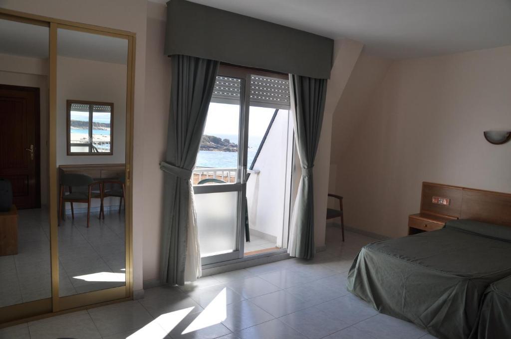 Hotel Paraimo Playa de la Lanzada Room photo